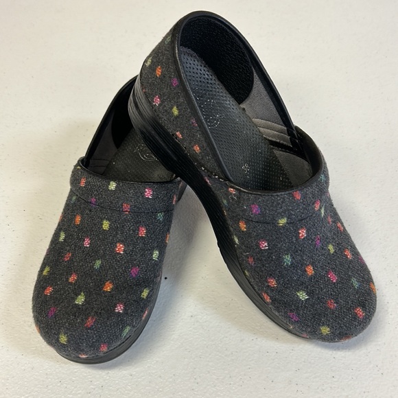 Dansko Vegan Multicolor Clogs - Picture 14 of 14